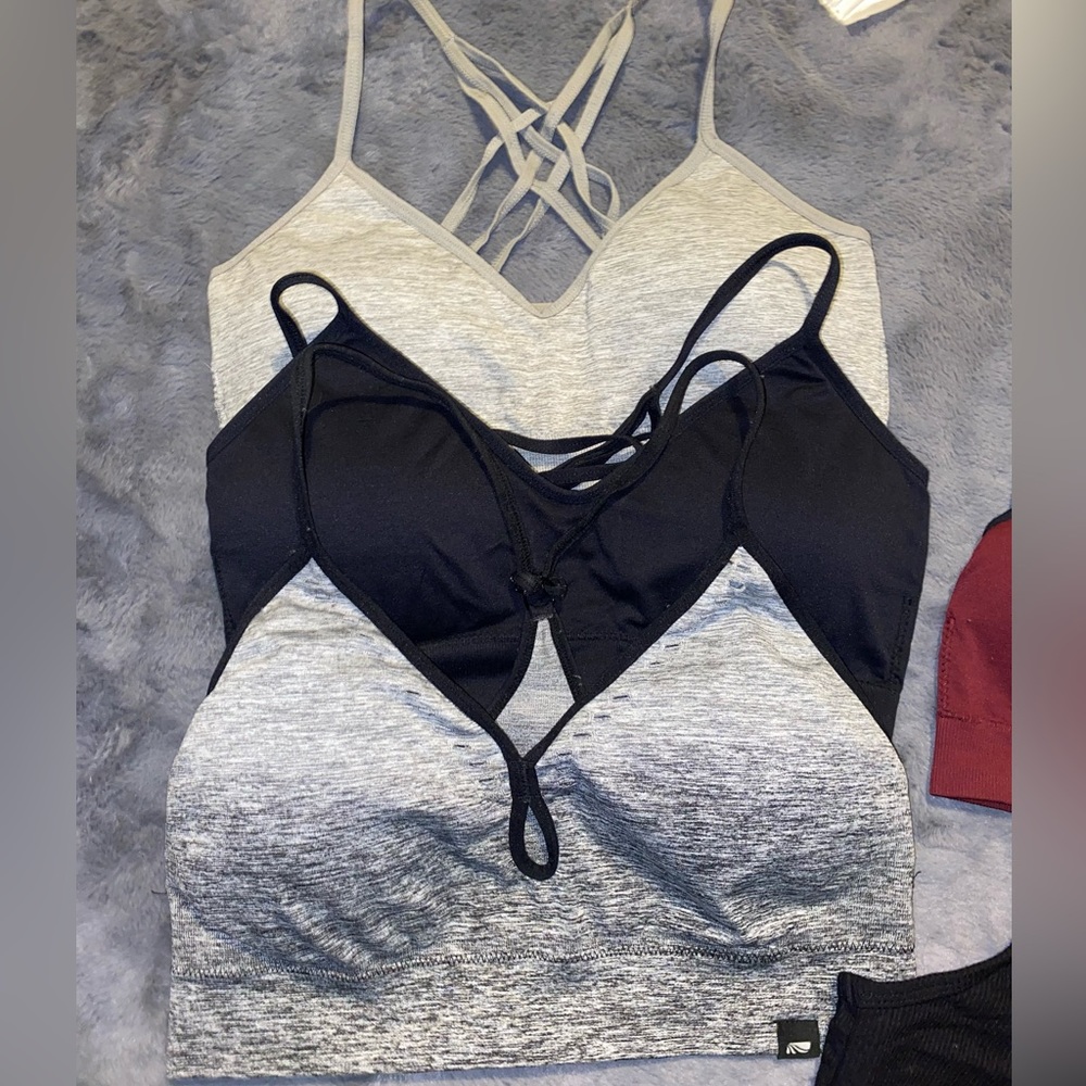 Sports bra